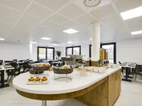 Brit Hotel Confort Loches Hotels in Loches