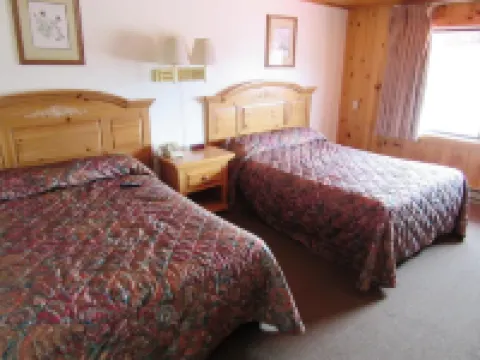 Travelers Lodge