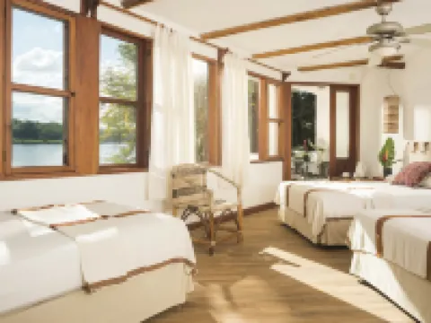 Villa Maya Hotels in Flores