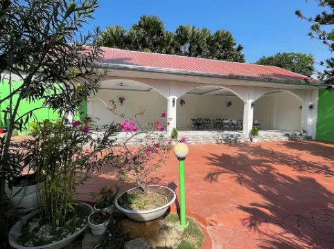 Sir Nico Guesthouse and Resort