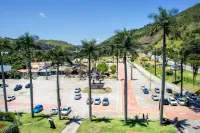 Castelo de Itaipava - Hotel, Eventos e Gastronomia - Parkplatz