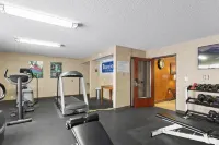 Travelodge by Wyndham Pueblo - Phòng tập thể hình