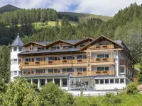 Hotel Royal Und Ferienhaus Annabel Hotels in Sesto