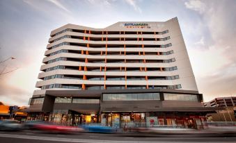 Park Avenue - Ikon Glen Waverley