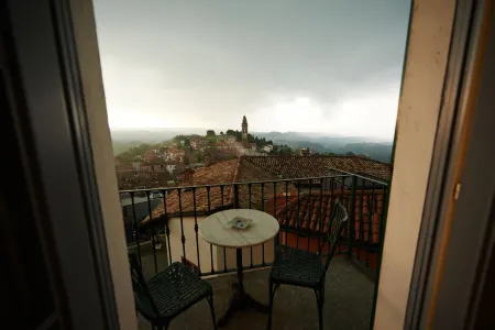 Felicin - Dimora del Centro Отели в г. Монфорте-д'Альба