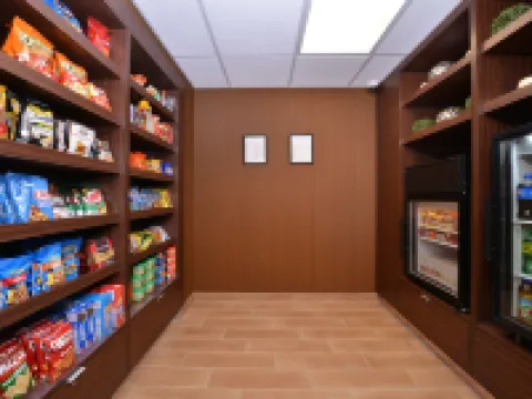 フェアフィールド バイ マリオット ロチェスター ヘンリエッタ / ユニバーシティ エリア ヘンリエッタのホテル