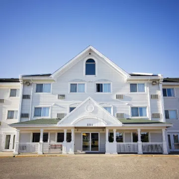 Travelodge Suites by Wyndham Regina / Eastgate Bay