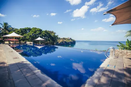 Club Punta Fuego Отели рядом с достопримечательностью «Кауэйн Ков»