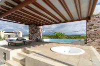 Maiyan Nanyuki - Pools