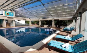 Tri Hotel