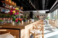 The Envoy Hotel, Autograph Collection - bar