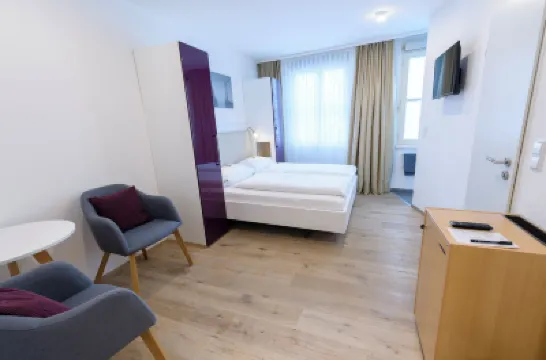 Hotel Garni Viktoria Hotels near Lindau Harbor
