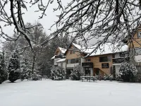 Garden Retreat Hotel a Moeciu de Sus