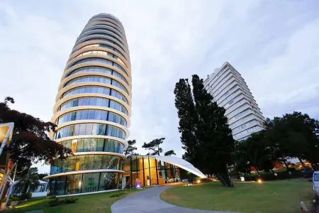 Don Majestic Hotel Punta del Este Отели рядом с достопримечательностью «Рука Пунта-дель-Эсте»