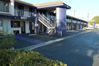 Travelodge by Wyndham Buena Park Hotels in Buena Park