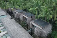塞峇裡島佩尼達海灘度假村 Twin Island Dive附近的飯店