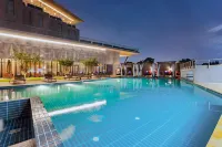 Alisa Hotel Tema - Pools