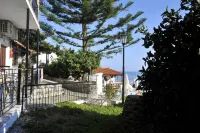 Fengeros Village Hotel di Megali Ammos