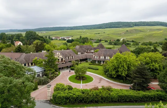 香檳·磚廠水療酒店（博瓦隆）