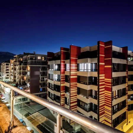 Sofia Luxury 3-Bed Penthouse Apartment Sleeps 6