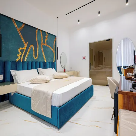 Di Virgilio Suite Luxury Отели рядом с достопримечательностью «Церковь Сан-Грегорио-Армено»