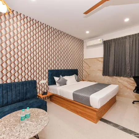 Hotel Shine International