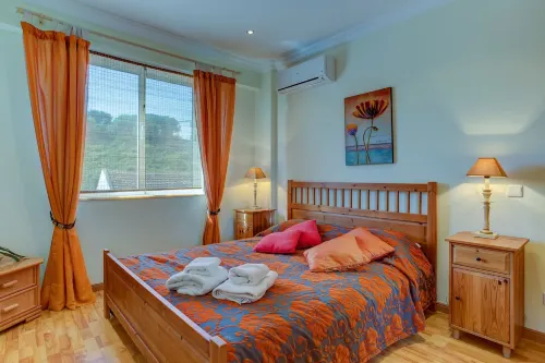 Outra Vez Spacious Apartment 5 Minute Walk From
