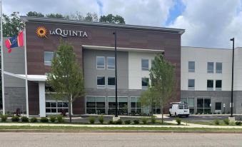 La Quinta Inn & Suites by Wyndham Olive Branch