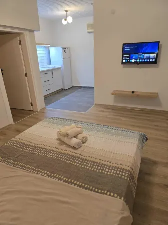 VILLA OLINDA 4 BED with huge garden