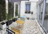 Hipotel Lilas Gambetta Hotels in Bagnolet