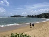 Sea Breeze Hotel - Beach