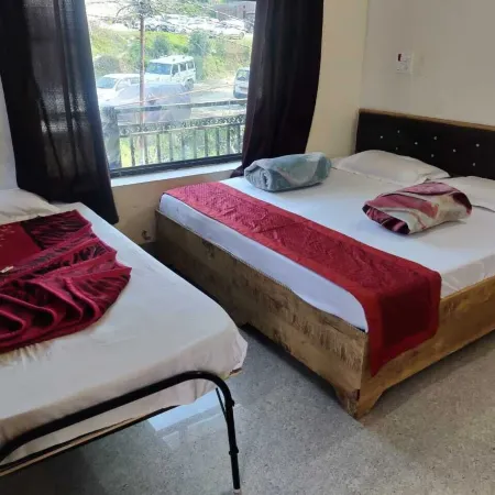 Hotel Kamal Ganga & Restaurant