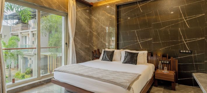 Alaya Stays Imperial Calista 4-BHK with Common Pool & Garden Near Karla Cavs and Bhushi DAM Ξενοδοχεία στην πόλη Lonavala