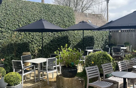 伯福德修道院茶室 - 附客房