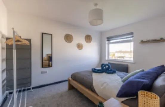 現代三卧房屋 - 免費停車 酒店