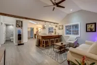 Hidden Gem * 3 Beds Near Golden Hotels in Lakewood