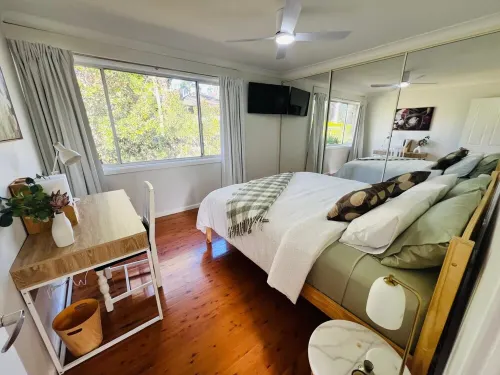 Verandah @ West Pennant Hills with Kingsize Bed and off street parking