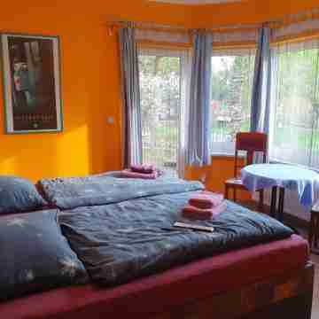 Vacation home on the outskirts of Potsdam in a quiet location with its own garden Rooms