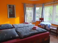 Vacation home on the outskirts of Potsdam in a quiet location with its own garden