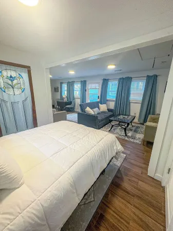 Beach Access  BBQ Grill  Cozy Studio  WIFI Отели рядом с достопримечательностью «Long Beach Yacht Club»