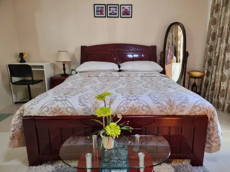 One Palm Tree Villas - Unit 3I and 3j Отели рядом с достопримечательностью «Шрайн оф Сейнт Терес оф Чилд Джесус»