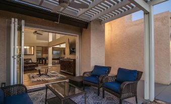 Spectacular Hilltop Home WResort Like Backyard