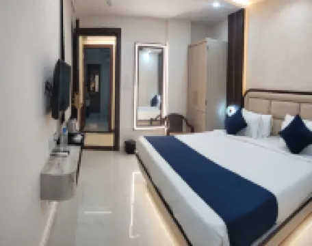 Hotel Pravasa Stay, Dewas Naka