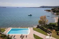 Eretria Luxurious Seafront Villa - Pools