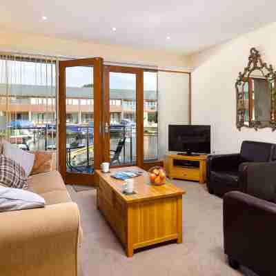 Tewitfield Marina Rooms