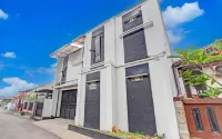 Hotel O Ump Near Rs Margono Hotel dekat Gentong mas