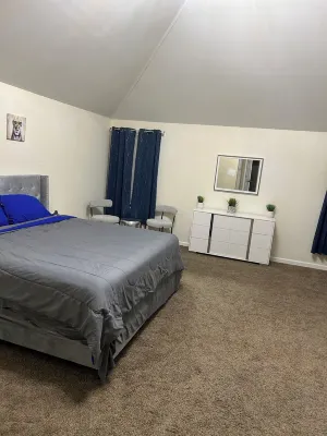 Spacious 5-bedroom house with fitness room, game room, & WiFi in Phenix City.
