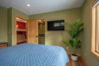River Falls Cottage 2Br with Loft Waterfront Cottage with Hot Tub Traverse City