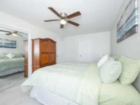 Belmar/lake Como-Tranquility 3 BR Apartment with Jacuzzi tub , Balcony&Terrace Hotels in Lake Como