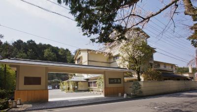 施設外観 湯の花温泉　京YUNOHANA RESORT 翠泉の写真